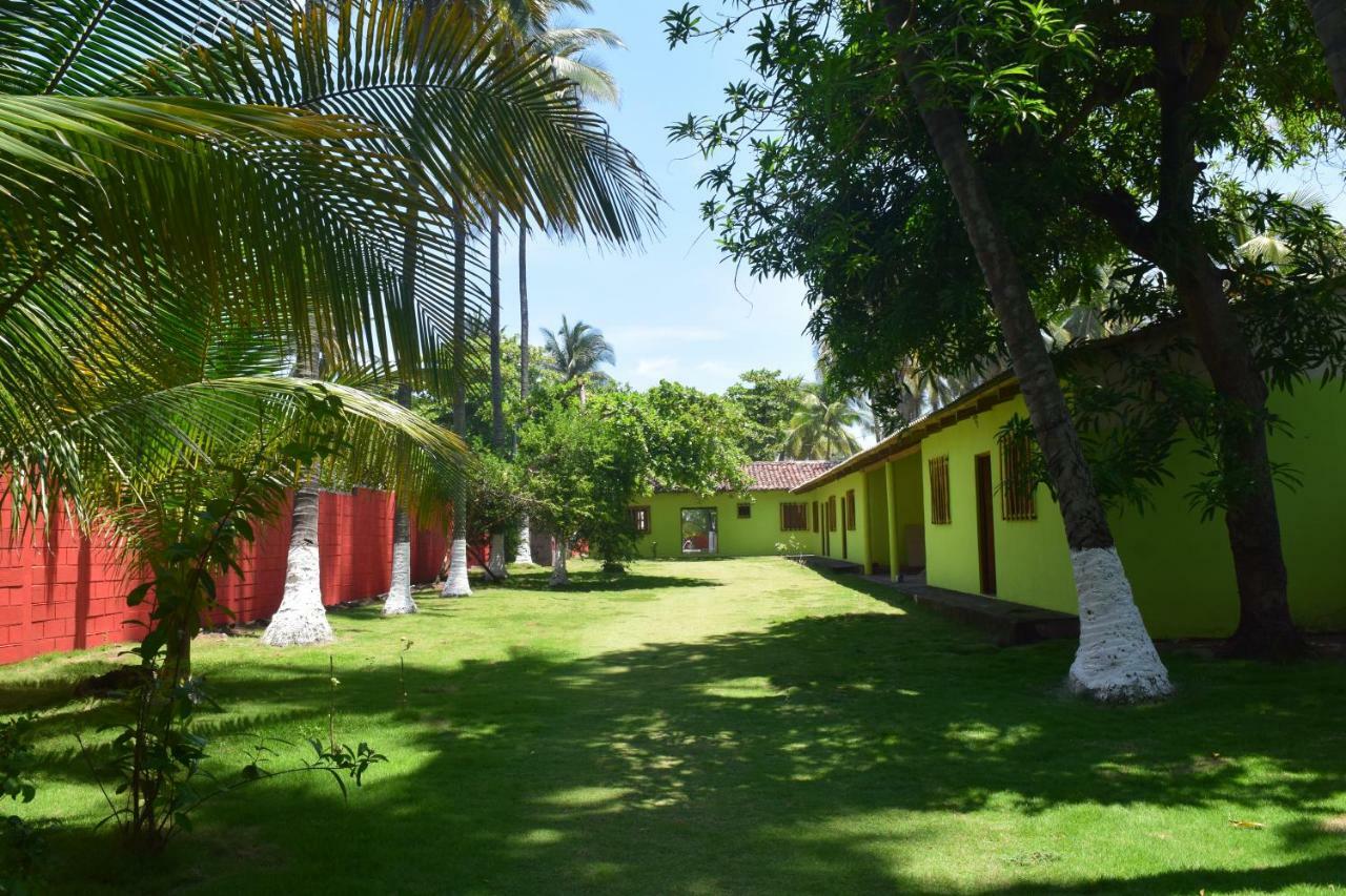 Готель Rancho Puesta Del Sol Acajutla Екстер'єр фото